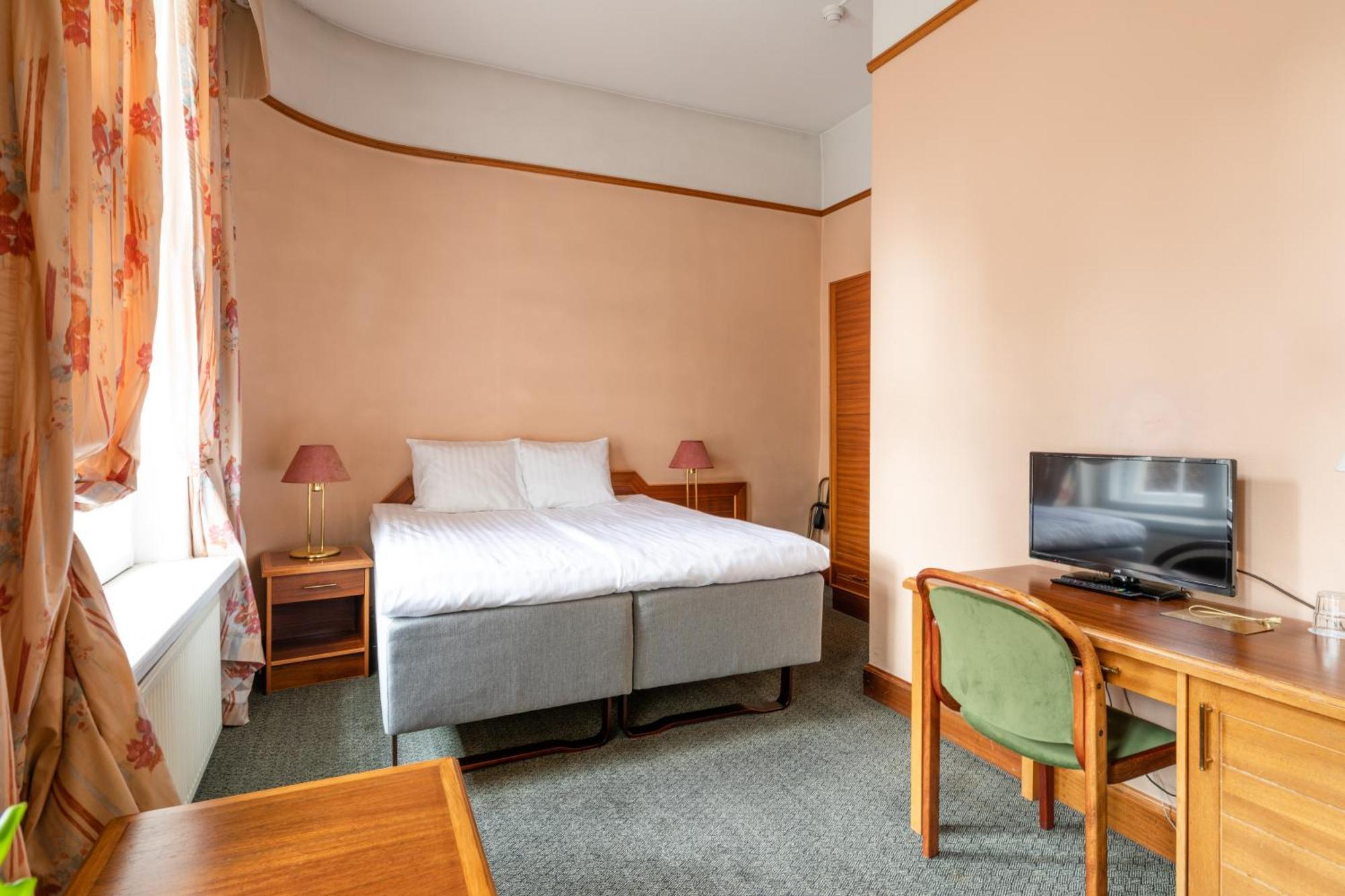 Hotel Victoria Pärnu Dış mekan fotoğraf