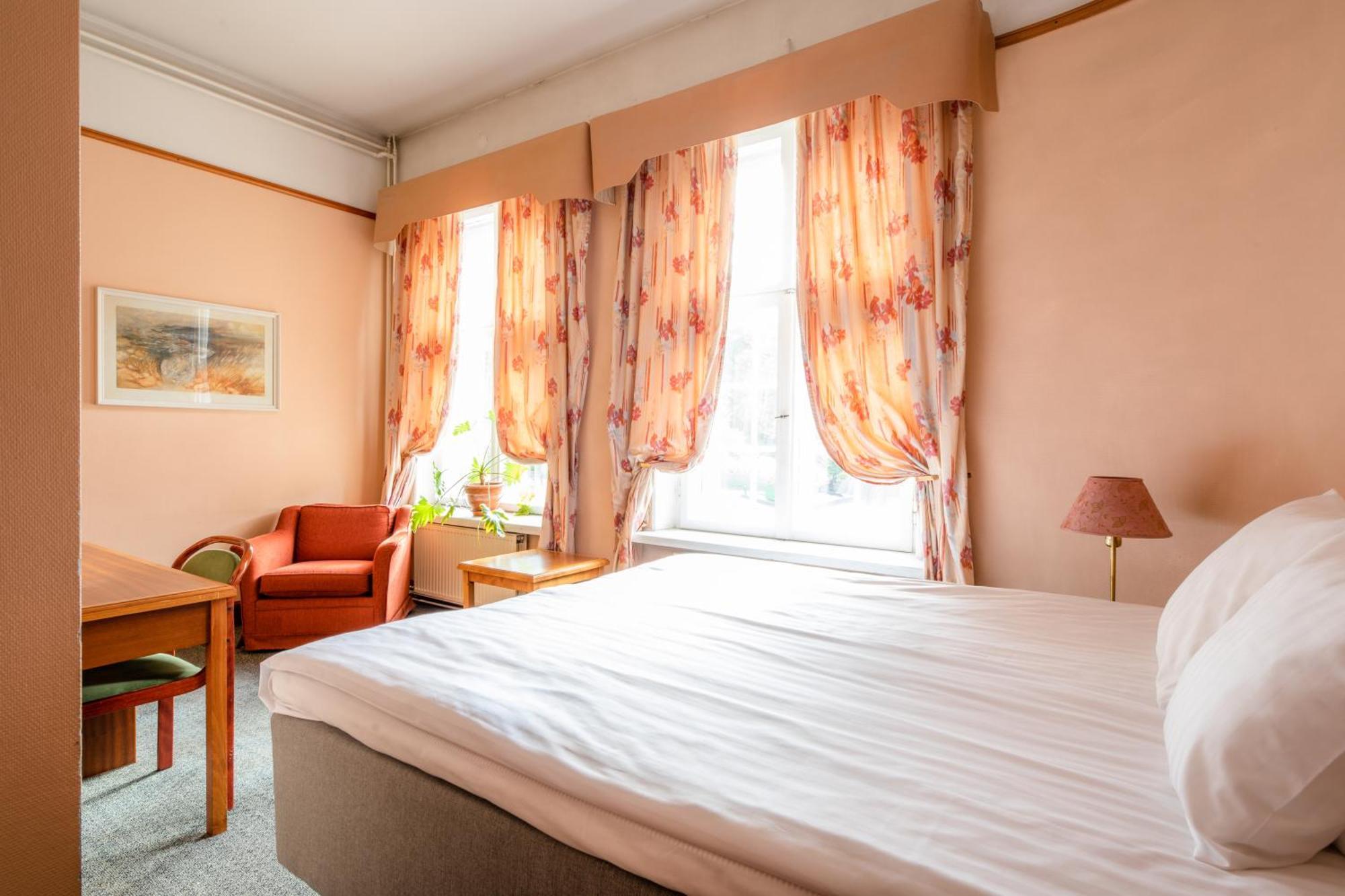 Hotel Victoria Pärnu Dış mekan fotoğraf