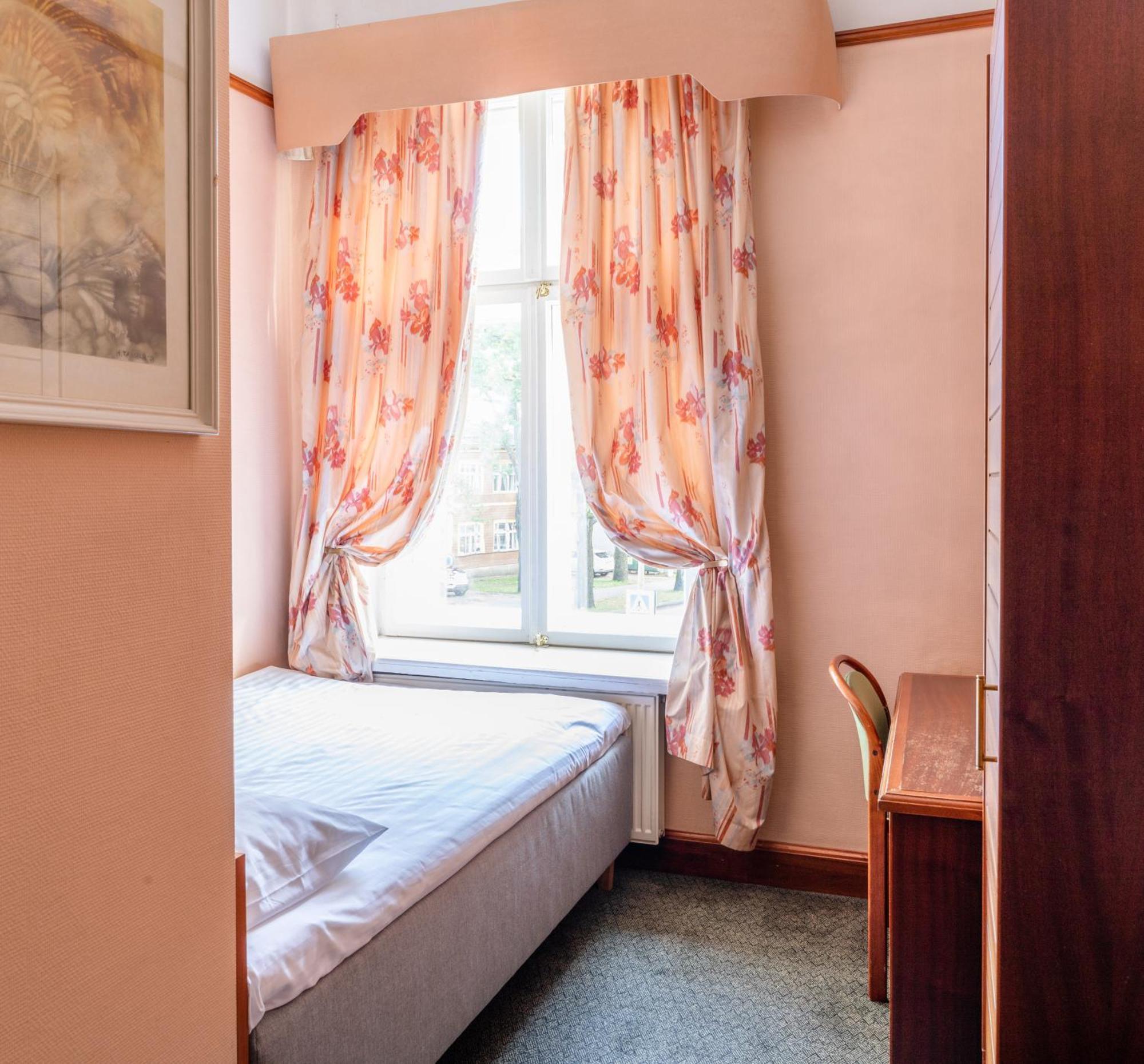 Hotel Victoria Pärnu Dış mekan fotoğraf